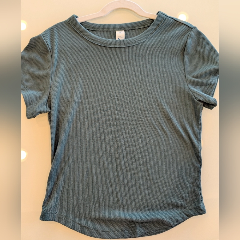 Old Navy Go-Dry Ribbed T-shirt